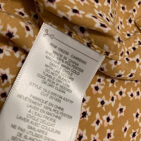 Equipment Femme sz L Leema button down shirt floral satin blouse - Picture 6 of 8